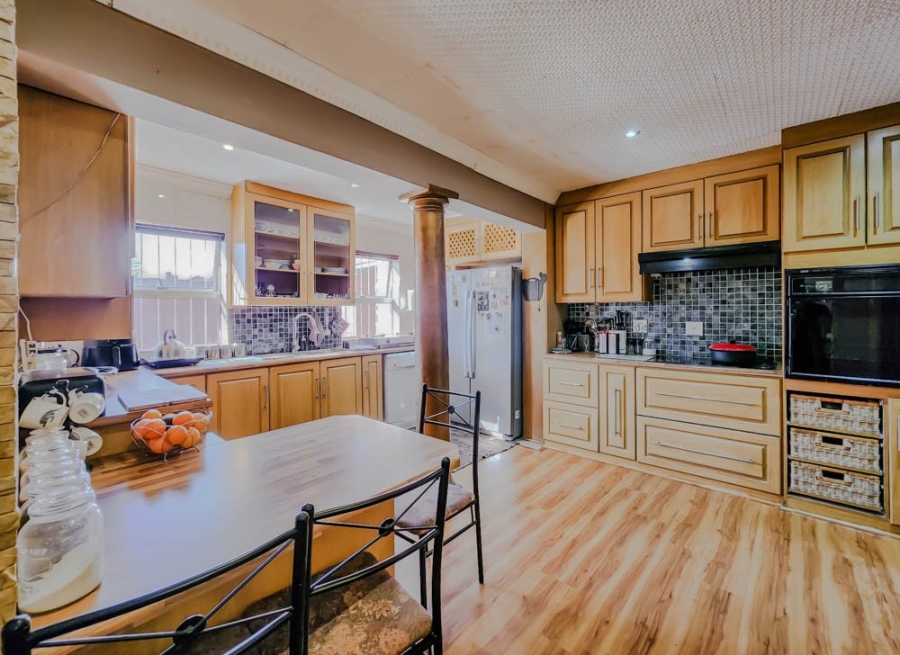 4 Bedroom Property for Sale in Soneike Western Cape